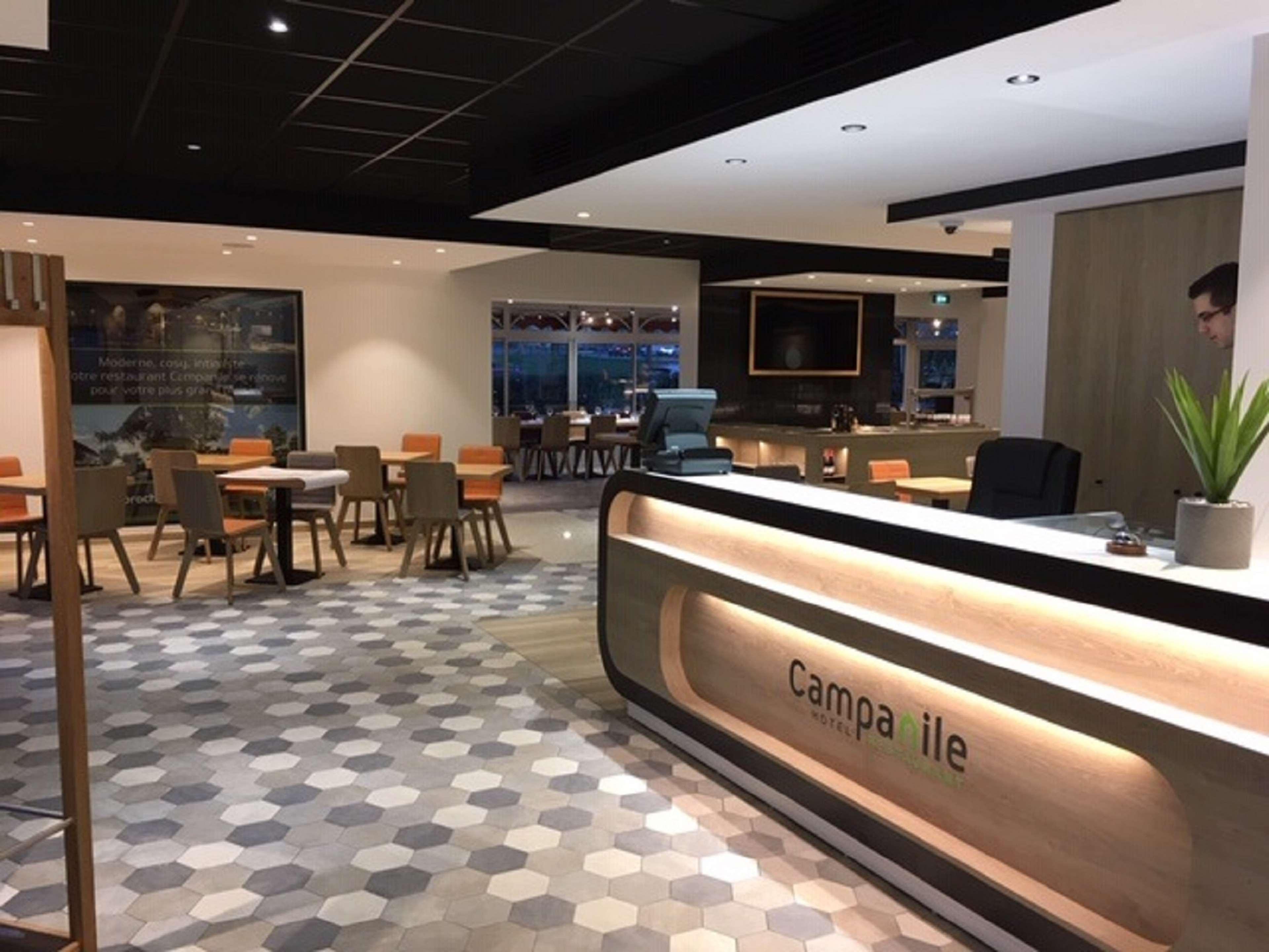 Campanile Chartres Hotel Bagian luar foto